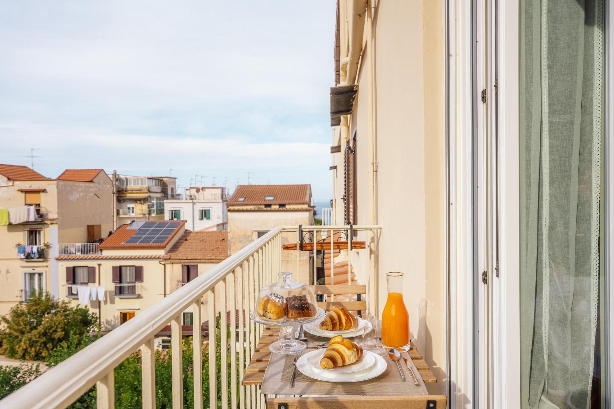 Casa E Arte Apartment ซอร์เรนโต ภายนอก รูปภาพ